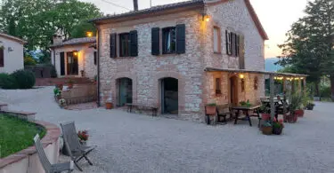 Il Castellaro - Logeren bij Landgenoten in Italië