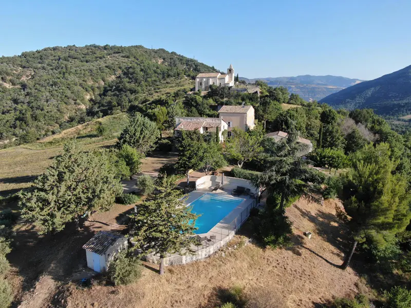 Le Vieil Aiglun - Logeren bij Landgenoten in Frankrijk