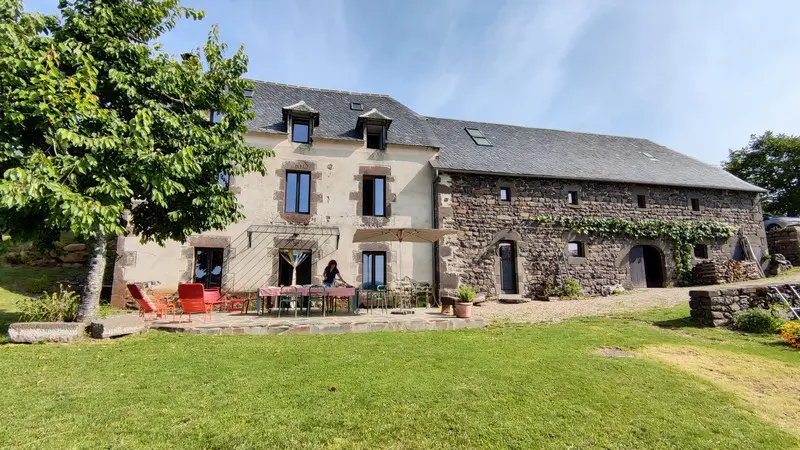 Basalture - Logeren bij Landgenoten in Frankrijk