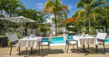 Casa Veintiuno Restaurant