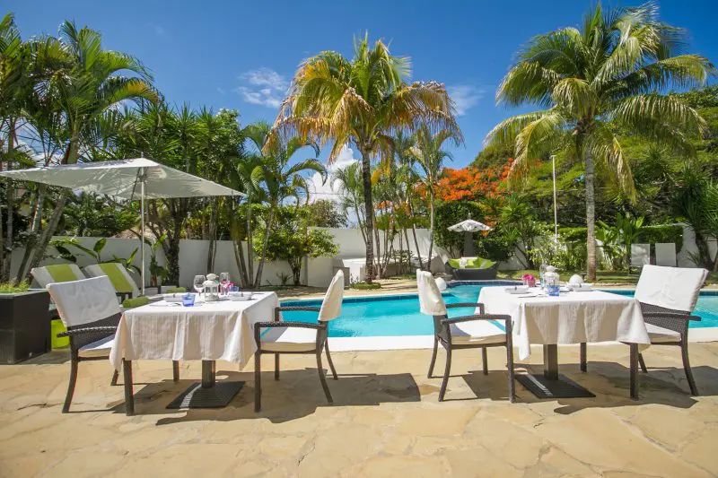 Casa Veintiuno Restaurant
