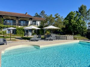 Les Trois Collines