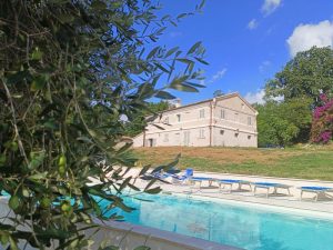 L'Ulivo d'Oro - Logeren bij Landgenoten in Italië